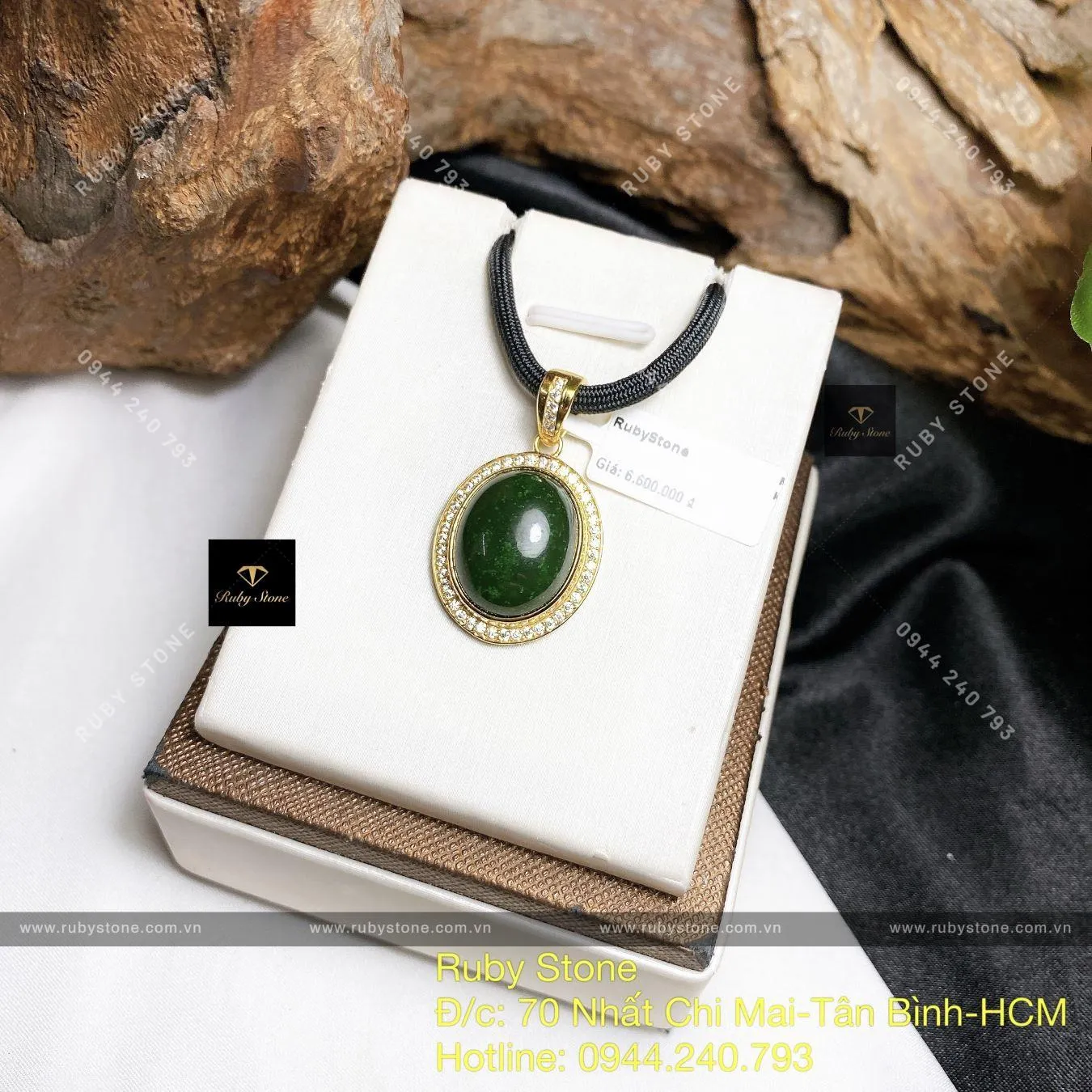 Mặt dây Oval ngọc bích Canada xanh lý, vàng 18k Mặt dây Oval ngọc bích Canada xanh lý, vàng 18k - Ảnh 5