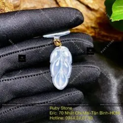Mặt dây chiếc lá Phỉ thúy băng ngọc, KT 30mm, móc vàng 18k - Hình ảnh 4