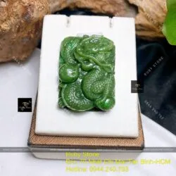 Mặt dây chuyền Rồng Ngọc Bích Canada chạm tay tinh xảo, KT 45mm