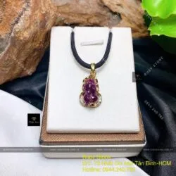 Mặt dây chuyền tỳ hưu Ruby, vàng 18k
