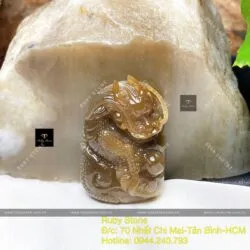 Mặt dây ngọc bích Nga chạm rồng tinh xảo, KT 38mm - Ảnh 2
