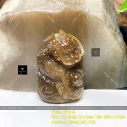 Mặt dây ngọc bích Nga chạm rồng tinh xảo, KT 38mm