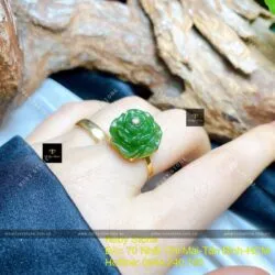 Nhẫn hoa mẫu đơn Ngọc bích xanh lá, vàng 18k - Ảnh 6