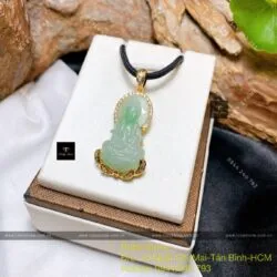 Phật Quán Thế Âm Bồ Tát ngọc Cẩm thạch, KT 38mm, vàng 18k - Hình ảnh 5
