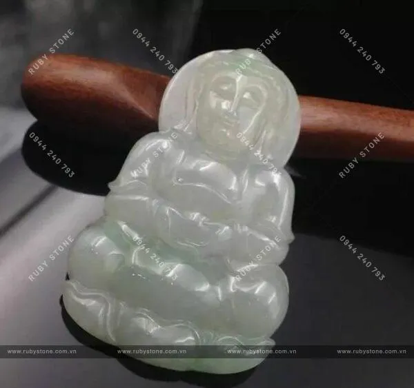 "Màu xám đất" của Jade được hình thành như thế nào? Có giá trị ra sao?