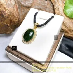 Mặt dây Ngọc bích Canada xanh lý đậm, KT 26mm, vàng 18k