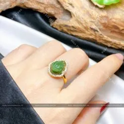 Nhẫn thiềm thừ Ngọc bích xanh lá, vàng 18k