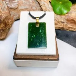 Mặt dây vô sự bài Ngọc bích xanh lý đậm - Ảnh 5