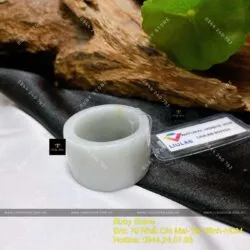 Nhẫn càn long Bạch ngọc, bản 16mm - Hình ảnh 6