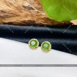 Khuyên tai Ngọc Bích xanh lá tròn mài giác, vàng 18k (đít vặn) Khuyên tai Ngọc Bích xanh lá tròn mài giác, vàng 18k (đít vặn)