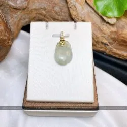 Mặt dây chuyền ngọc bội Băng ngọc, KT 23mm, móc vàng 18k - Hình ảnh 4