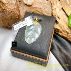 Mặt dây chiếc lá Băng ngọc, KT 41mm, móc vàng 18k