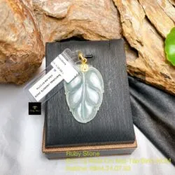 Mặt dây chiếc lá Băng ngọc, KT 41mm, móc vàng 18k