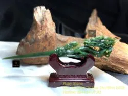 Trâm rồng Ngọc bích Canada xanh đậm chạm tay tinh xảo, KT 18cm - Ảnh 2