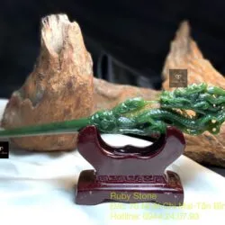 Trâm rồng Ngọc bích Canada xanh đậm chạm tay tinh xảo, KT 18cm
