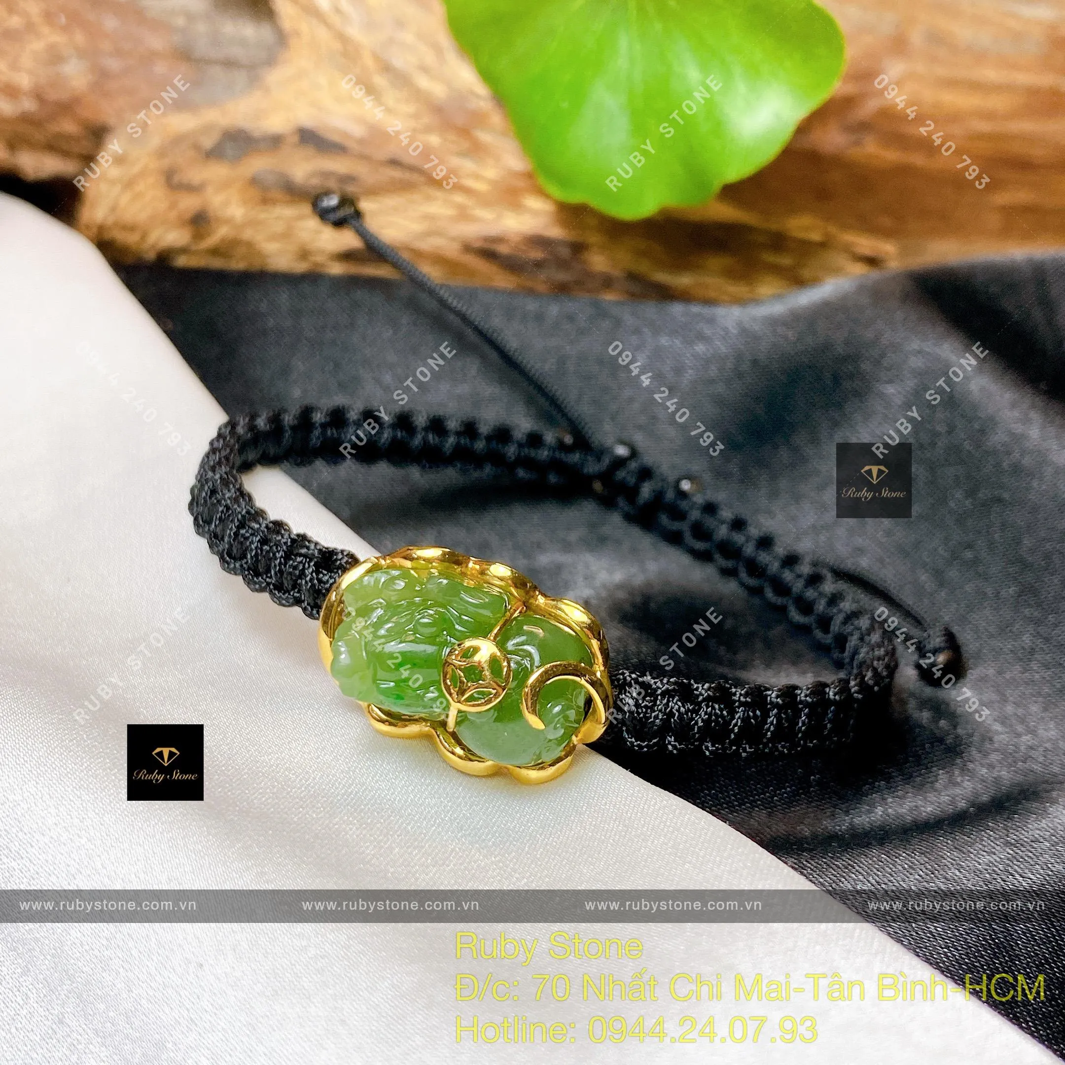 Tỳ hưu ngọc bích Canada xanh lá, vàng 18k Tỳ hưu ngọc bích Canada xanh lá, vàng 18k