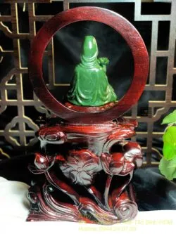 Phật Quán Thế Âm Bồ Tát tự tại ngọc bích Canada chạm tay tinh xảo, KT 25x15x10cm (bao gồm cả đế gỗ) - Ảnh 6