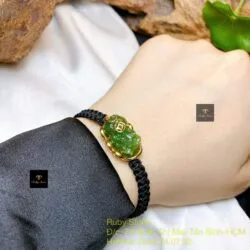 Tỳ hưu ngọc bích Canada xanh lá, vàng 18k Tỳ hưu ngọc bích Canada xanh lá, vàng 18k