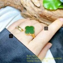 Nhẫn cỏ bốn cánh Ngọc bích Canada, vàng 18k