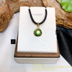 Mặt dây chuyền ngọc bích Canada mài giác 8 ly, vàng 18k - Ảnh 6