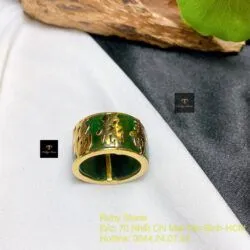 Nhẫn càn long Ngọc bích, khắc Phúc - Lộc - Thọ, vàng 18k Nhẫn càn long Ngọc bích, khắc Phúc - Lộc - Thọ, vàng 18k