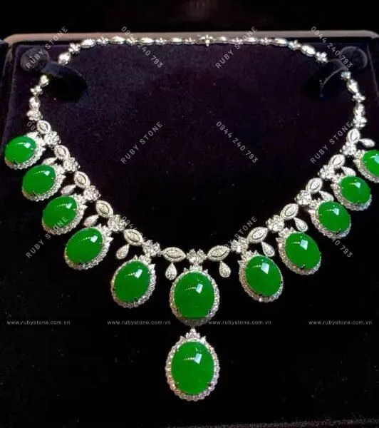 Quá trình hình thành của Jadeite, tại sao nó lại là loại Ngọc quý có giá trị