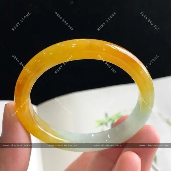 Hoàng Phỉ và những điều bạn cần biết!