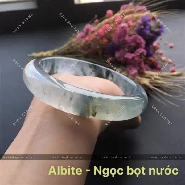 Phỉ Thuý Hoa Nổi (Hoa bay) là gì? Cách nhận biết phỉ thuý hoa bay và albite