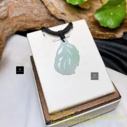Mặt dây chiếc lá ngọc cẩm thạch Myanmar, KT 30mm - Hình ảnh 2