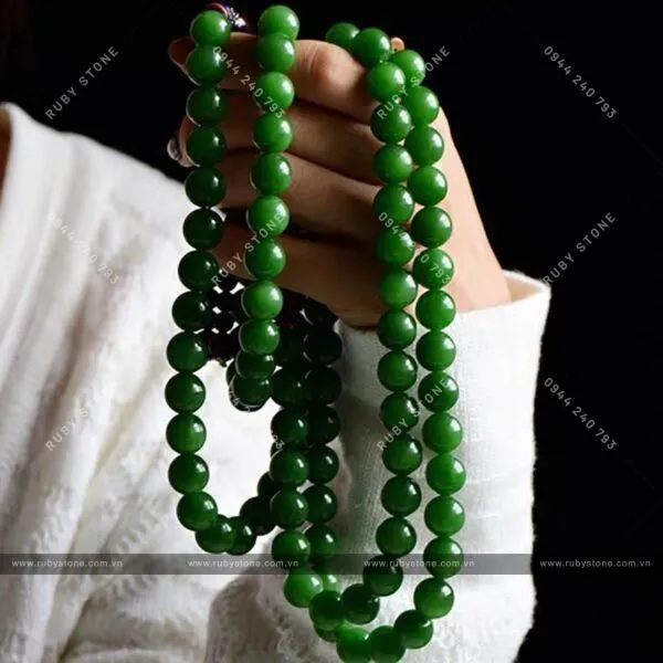 Sự khác nhau cơ bản của Jadeite jade (Ngọc cẩm thạch) và Nephrite jade (Ngọc bích)