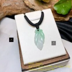 Mặt dây chiếc lá ngọc cẩm thạch Myanmar, KT 29mm - Hình ảnh 4