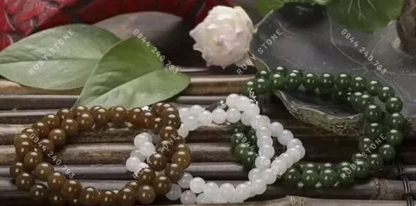 Không phải loại nào được gọi là "Ngọc" cũng đều là Jadeite! Một số điểm khác biệt mà bạn cần phải biết