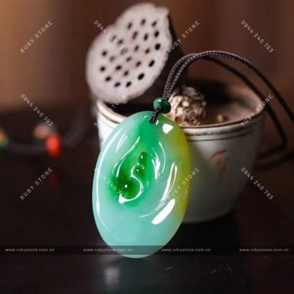 Ngọc Phỉ Thuý Xanh - Vàng và những điều bạn chưa biết