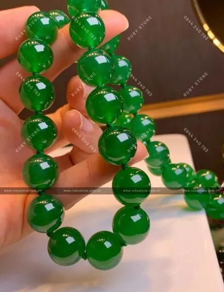 Quá trình hình thành của Jadeite, tại sao nó lại là loại Ngọc quý có giá trị