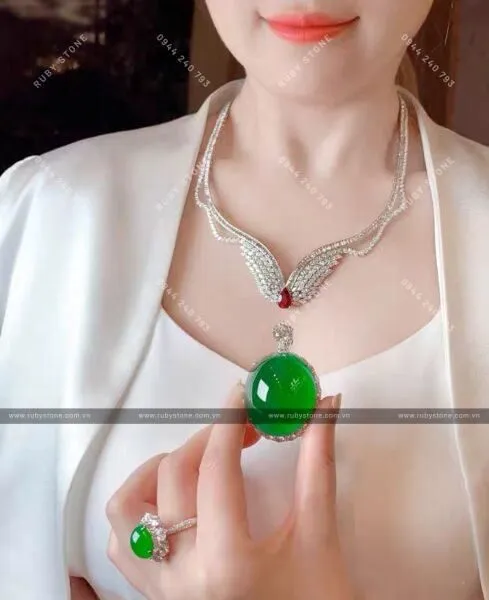 Cách phân biệt chất lượng Ngọc Jadeite và phương pháp phân biệt Ngọc đã qua xử lý