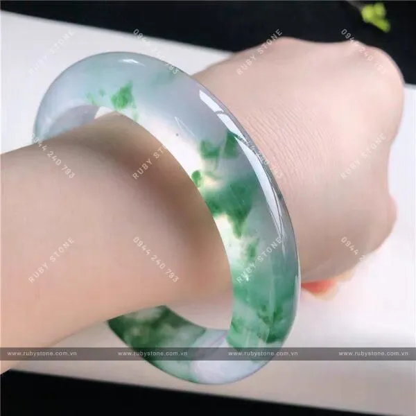 Phỉ Thuý Hoa Nổi (Hoa bay) là gì? Cách nhận biết phỉ thuý hoa bay và albite