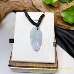 Mặt dây chiếc lá ngọc cẩm thạch Myanmar, KT 30mm - Hình ảnh 3