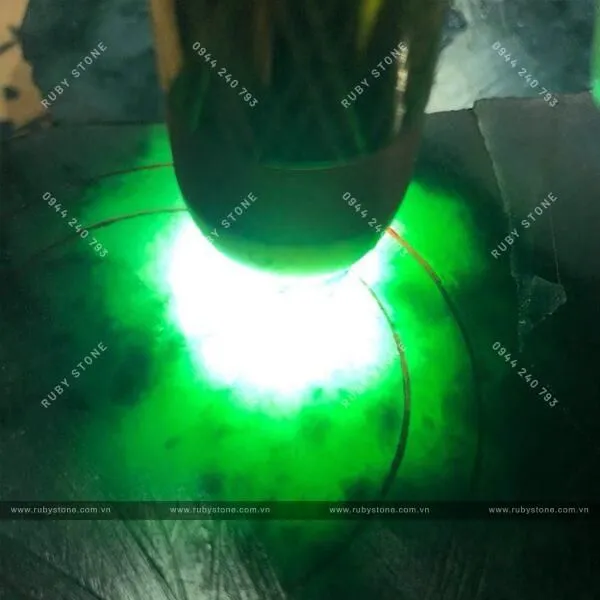 Quá trình lựa chọn và chế tác Ngọc thông thường
