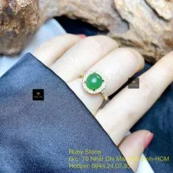 Nhẫn phỉ thuý Myanmar xanh táo, vàng 18k - Hình ảnh 2