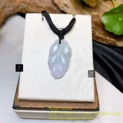 Mặt dây chiếc lá ngọc cẩm thạch Myanmar, KT 30mm