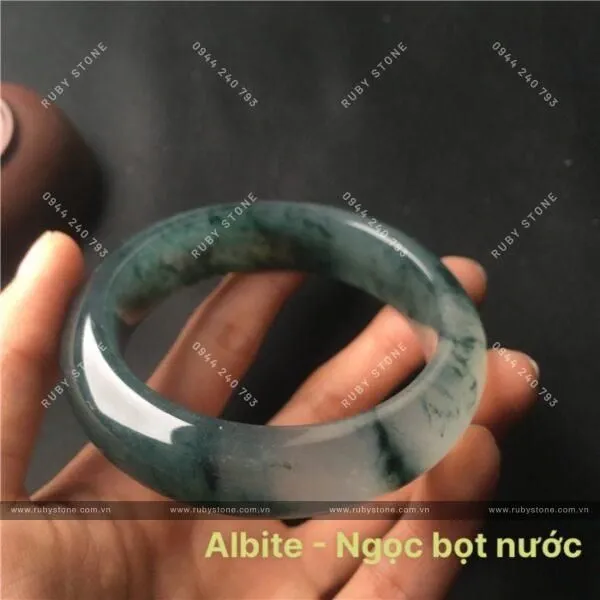 Phỉ Thuý Hoa Nổi (Hoa bay) là gì? Cách nhận biết phỉ thuý hoa bay và albite