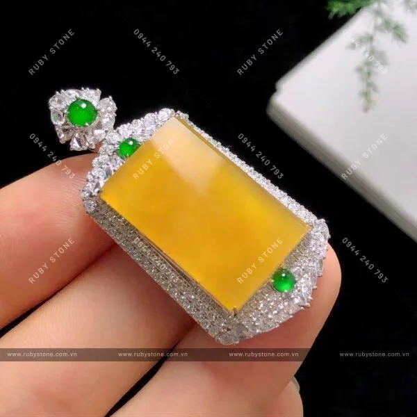 Hoàng Phỉ và những điều bạn cần biết!