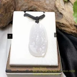 Phật Quán Thế Âm Bồ Tát Băng Ngọc Myanmar, KT 42mm Phật Quán Thế Âm Bồ Tát Băng Ngọc Myanmar, KT 42mm