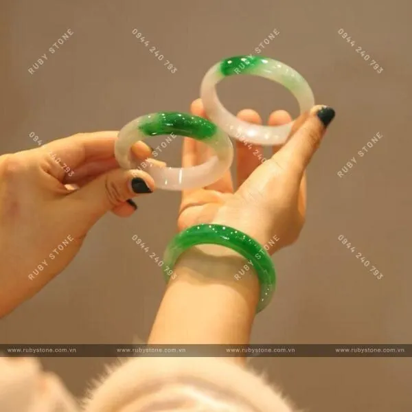 Phỉ Thuý Bạch Đế Thanh và những điều bạn cần lưu ý.