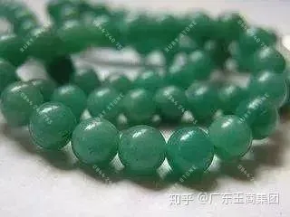 Không phải loại nào được gọi là "Ngọc" cũng đều là Jadeite! Một số điểm khác biệt mà bạn cần phải biết