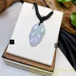 Mặt dây chiếc lá ngọc cẩm thạch Myanmar, KT 30mm - Hình ảnh 2