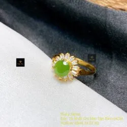 Nhẫn ngọc bích Canada mài giác tròn 6.1 ly, vàng 18k - Ảnh 4