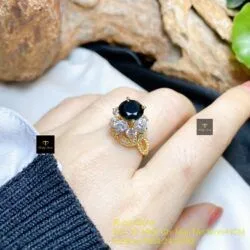 Nhẫn nữ Phỉ thuý mực dục mài giác 8,1 ly, vàng 18k - Hình ảnh 2