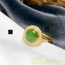 Nhẫn ngọc bích Canada xanh lá, vàng 18k - Hình ảnh 2