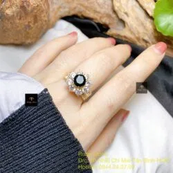Nhẫn nữ Phỉ thuý mực dục mài giác 7,1 ly, vàng 18k